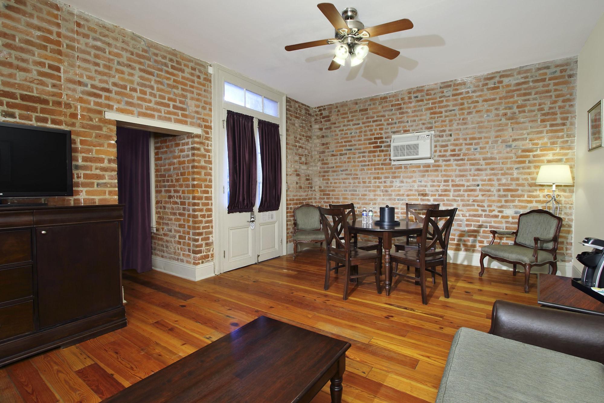 ניו אורלינס Inn On St. Peter, A French Quarter Guest Houses Property מראה חיצוני תמונה