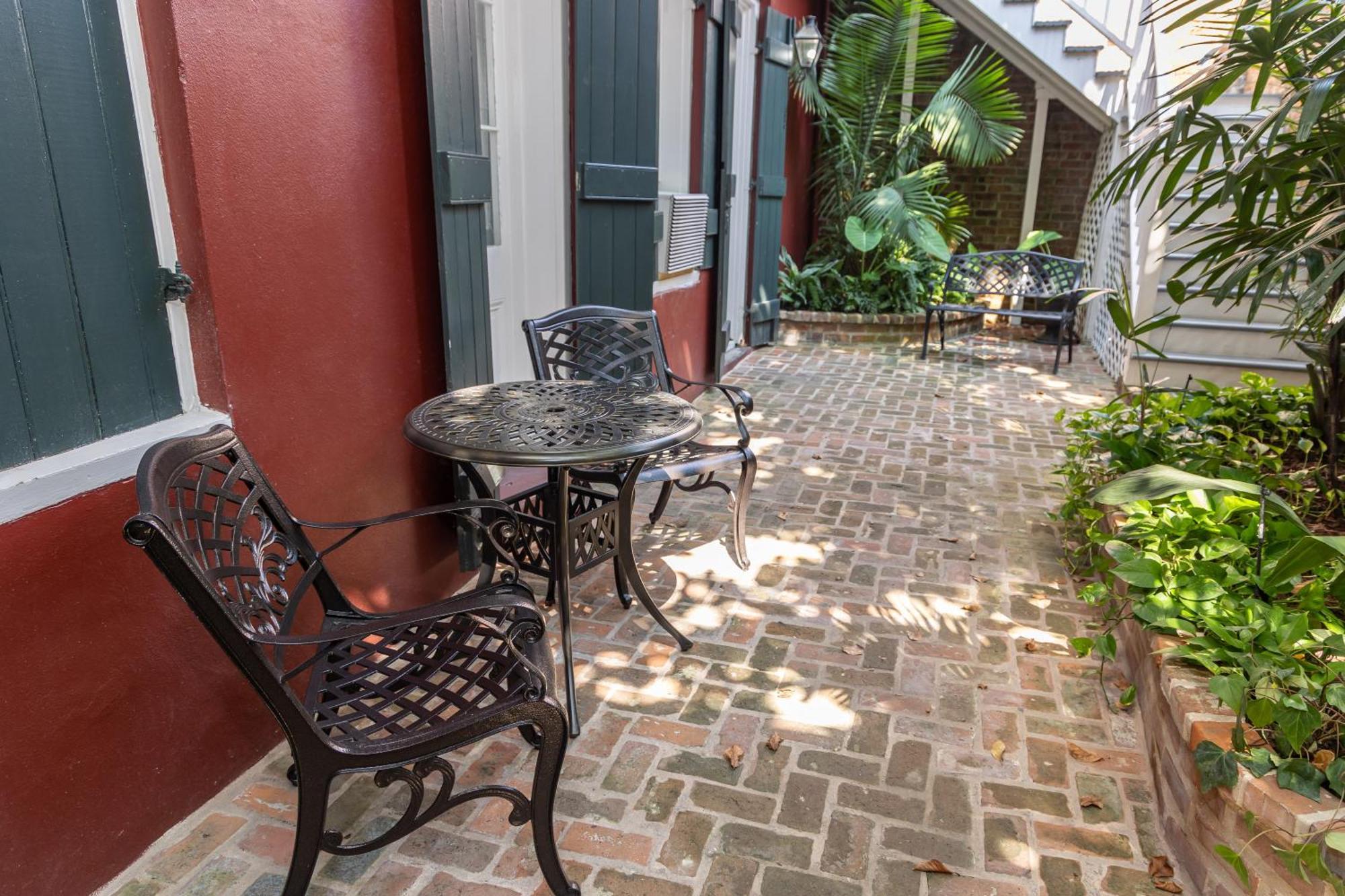 ניו אורלינס Inn On St. Peter, A French Quarter Guest Houses Property מראה חיצוני תמונה