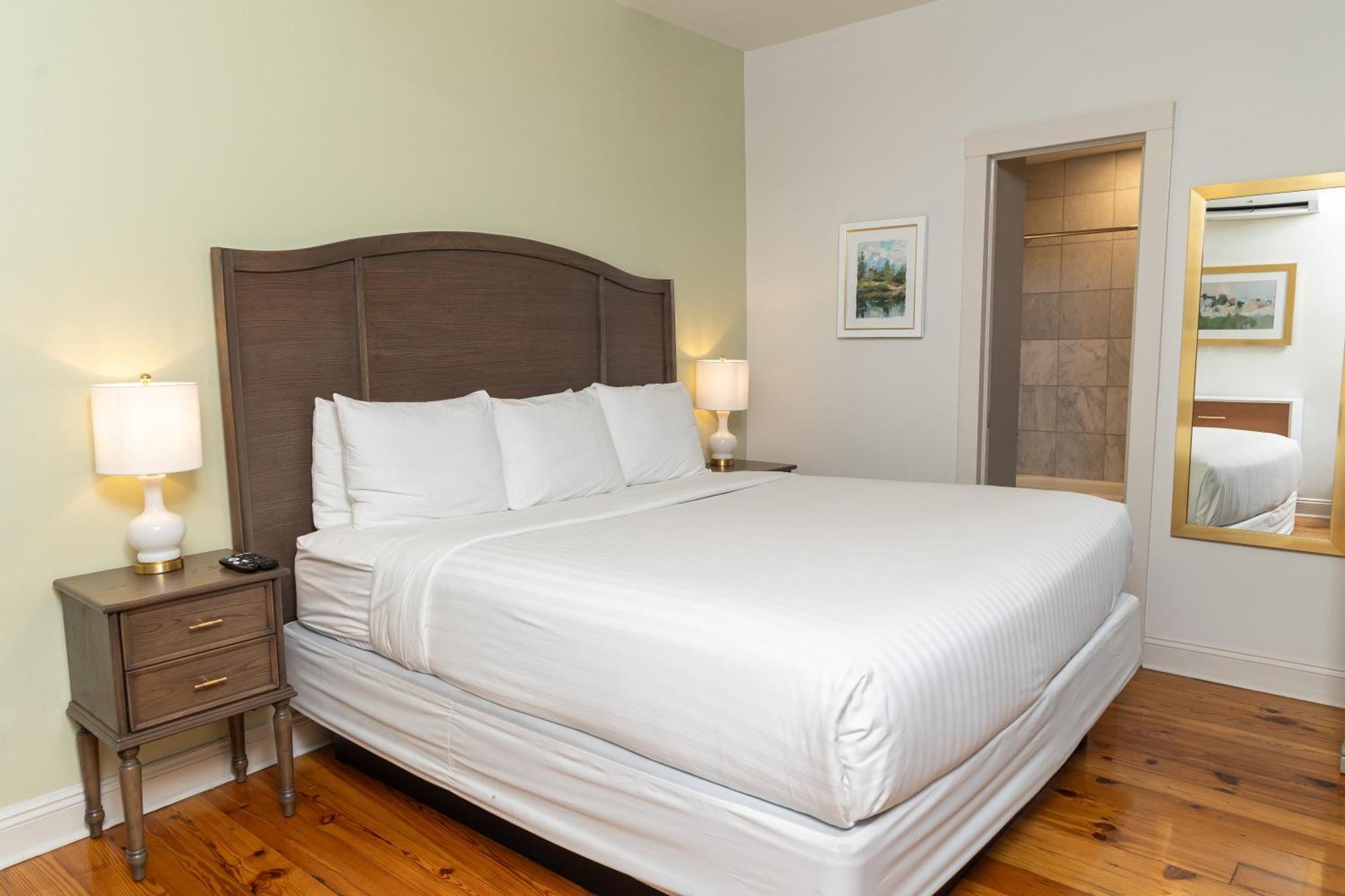 ניו אורלינס Inn On St. Peter, A French Quarter Guest Houses Property מראה חיצוני תמונה